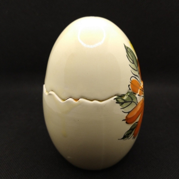 Daisy Egg Salt and Pepper Shakers by Lego - VINTAGE - Picture 8 of 11